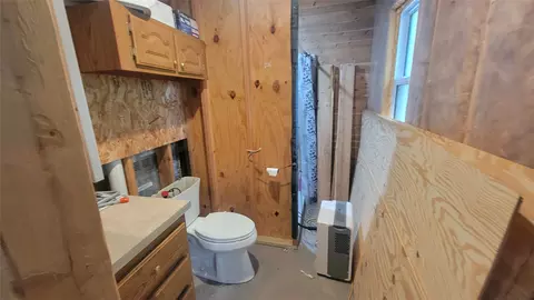 Bath - w4427 Spring Road, Prentice, WI 54556 photo 1 of 2