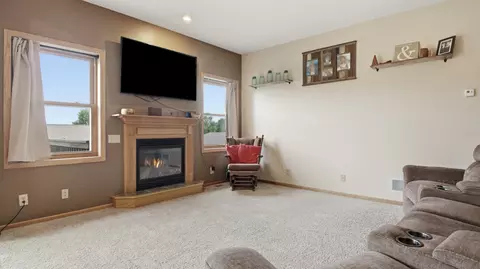 Living - 324 Birch St, Baldwin, WI 54002 photo 2 of 4