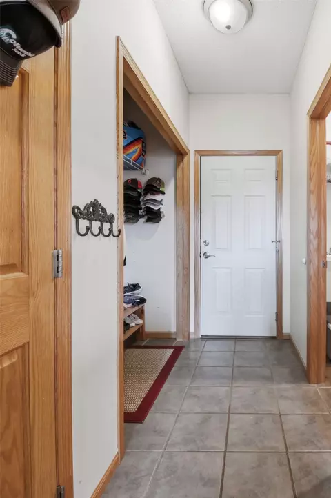 Entry Way - 324 Birch St, Baldwin, WI 54002 photo 1 of 4