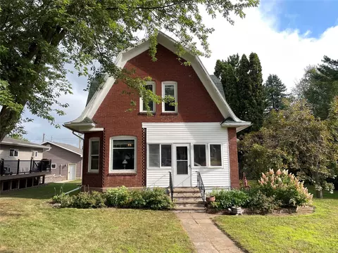 131 Lulu Ave E, Almena, WI 54805
