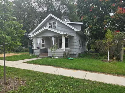 1551 Bellevue Ave, Eau Claire, WI 54703