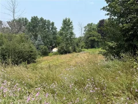 2452 Jackson St, Eau Claire, WI 54703