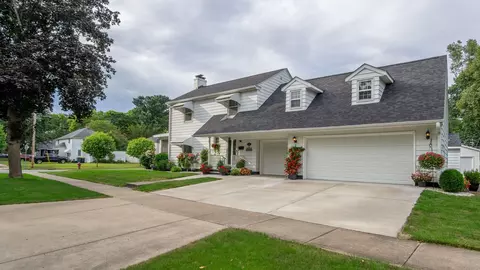 606 Gilbert Ave, Eau Claire, WI 54701