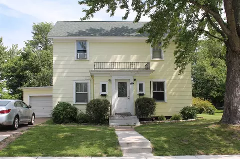 1112 Emery St #2, Eau Claire, WI 54701