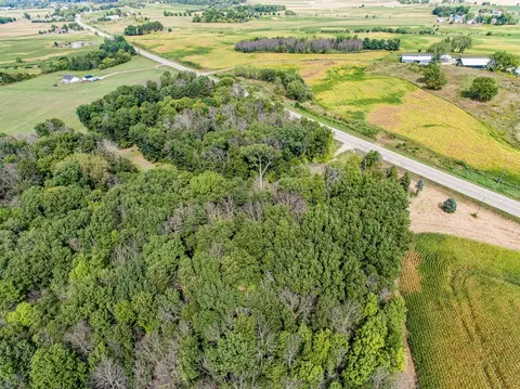 W5801 Us Highway 10, Ellsworth, WI 54011