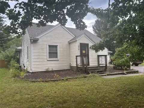 1313 Matthews Rd, Menomonie, WI 54751