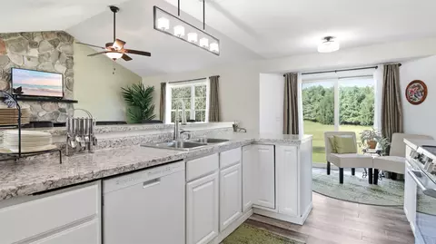 Kitchen - 21898 175th St, Cornell, WI 54732 photo 3 of 9