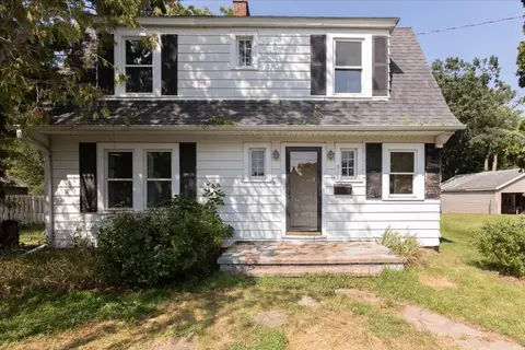 519 W 12th Ave, Menomonie, WI 54751