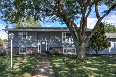 2915 Eisenhower St, Eau Claire, WI 54701
