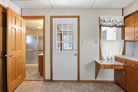 Entry Way - 50476 S 2nd St, Eleva, WI 54738 photo 2 of 4