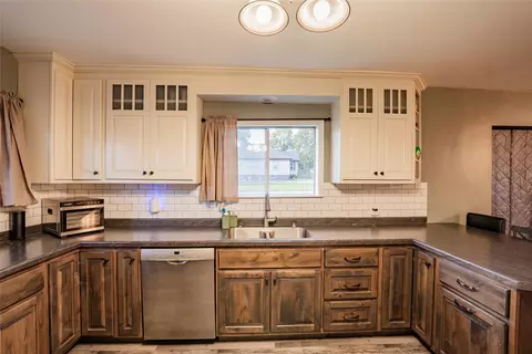 Kitchen - 423 Bates St, Cornell, WI 54732 photo 1 of 4