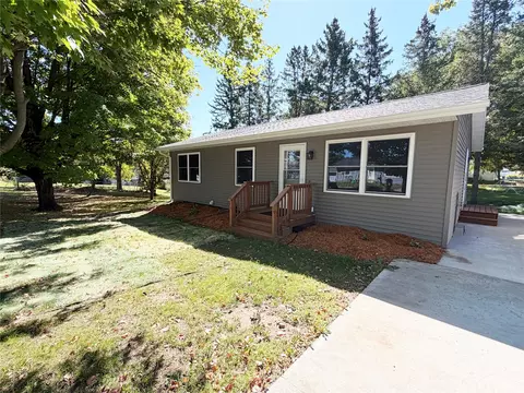 512 E Bracklin St, Rice Lake, WI 54868
