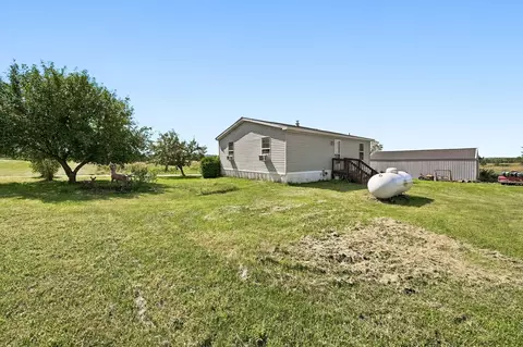 Exterior - 740 Witte Rd, Augusta, WI 54722 photo 4 of 8