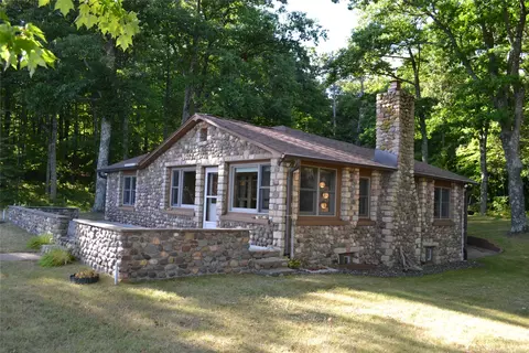 12431 W Lake St, Hayward, WI 54843
