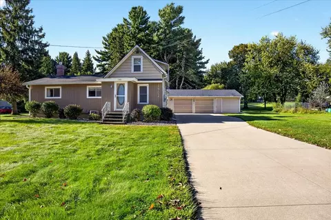 1402 E Blodgett St, Marshfield, WI 54449