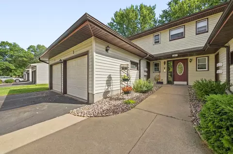 303 Harvest Ln #3, Altoona, WI 54720