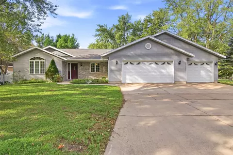 328 Marshall St, Chippewa Falls, WI 54729