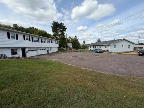 1501-1503 1505-1507 Harding Ave #1-2, Eau Claire, WI 54701