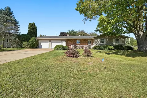 701 Leonard Dr, Eau Claire, WI 54703