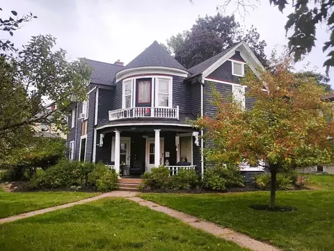 1303 Main St E, Menomonie, WI 54751