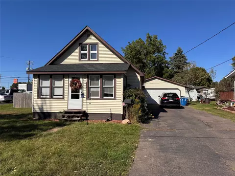 15 E Schneider St, Rice Lake, WI 54868