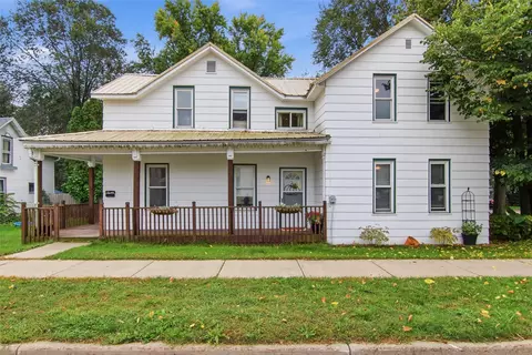 465 W Spruce St, Chippewa Falls, WI 54729