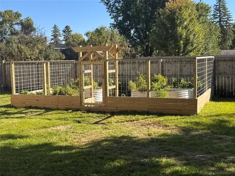 Exterior - 304 Wisconsin Ave, Cameron, WI 54822 photo 5 of 5