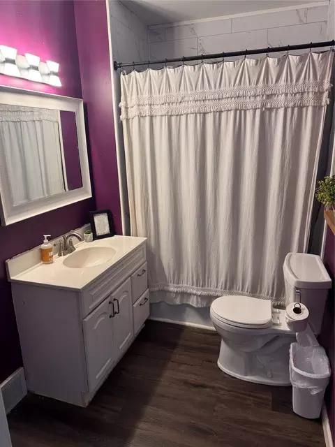 Bath - 304 Wisconsin Ave, Cameron, WI 54822 photo 1 of 2