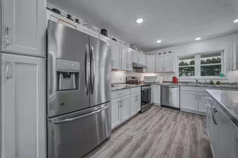 Kitchen - s7867 Windmill Drive, Augusta, WI 54722 photo 2 of 6