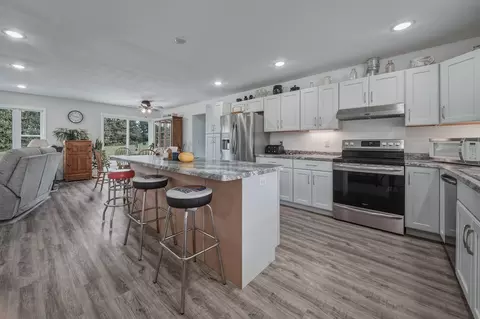 Kitchen - s7867 Windmill Drive, Augusta, WI 54722 photo 4 of 6