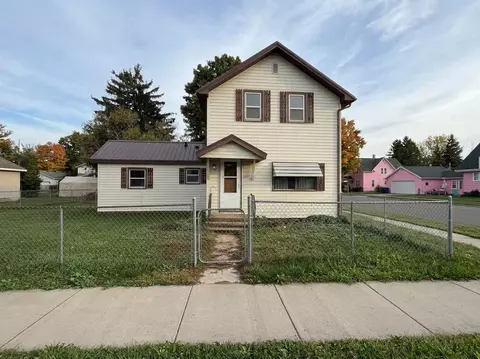 1037 E La Salle Ave, Barron, WI 54812