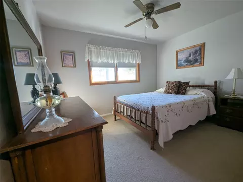 Bedroom - e799 1150th Avenue, Downing, WI 54734 photo 3 of 6