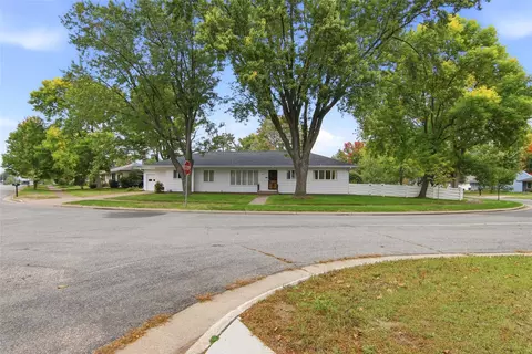 404 W Macarthur Ave, Eau Claire, WI 54701