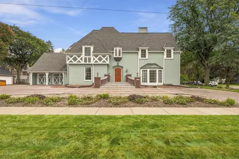 1615 Park Ave, Eau Claire, WI 54701