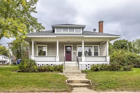 617 Main St, Black River Falls, WI 54615