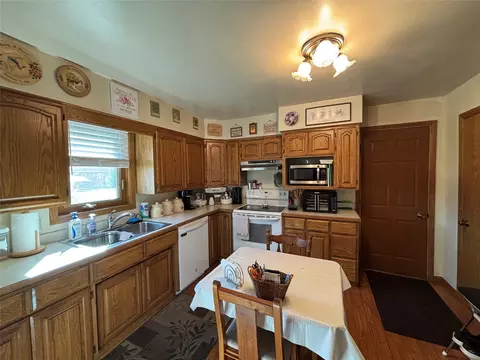 Kitchen - 1612 6th Ave, Bloomer, WI 54724 photo 3 of 4