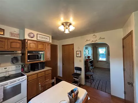 Kitchen - 1612 6th Ave, Bloomer, WI 54724 photo 4 of 4