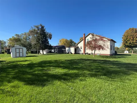 Exterior - 1612 6th Ave, Bloomer, WI 54724 photo 6 of 7