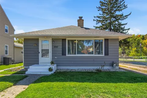 1043 Vine St, Eau Claire, WI 54703