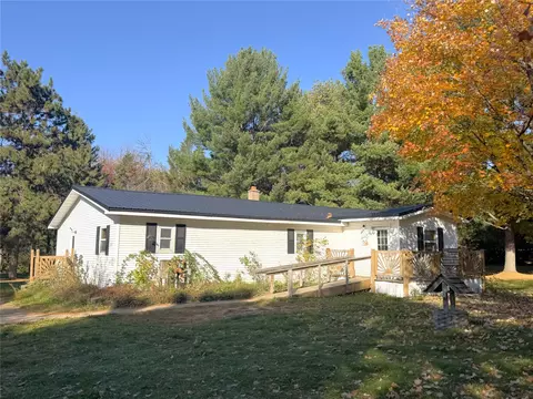 n9301 East Snow Creek Road, Merrillan, WI 54754