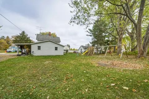 Exterior - 334 E 2nd Ave, Stanley, WI 54768 photo 9 of 13
