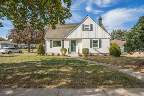 234 W Lexington Blvd, Eau Claire, WI 54701