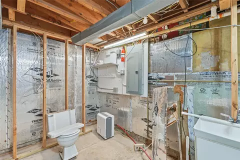 Bath - 204 E Rusch St, Thorp, WI 54771 photo 3 of 3