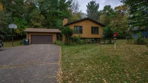 1003 S Willson Dr, Altoona, WI 54720