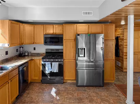 Kitchen - 8037 N Pow Rd, Springbrook, WI 54875 photo 5 of 6