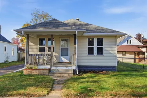 2422 4th St, Eau Claire, WI 54703