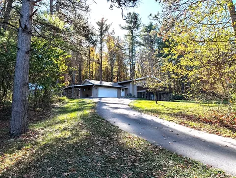 Exterior - e1997 Cedar Road, Eau Claire, WI 54701 photo 1 of 13
