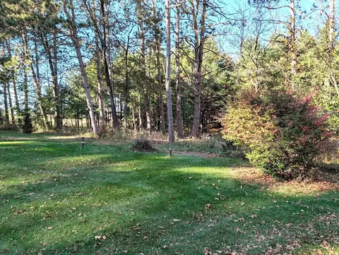 Exterior - e1997 Cedar Road, Eau Claire, WI 54701 photo 8 of 13