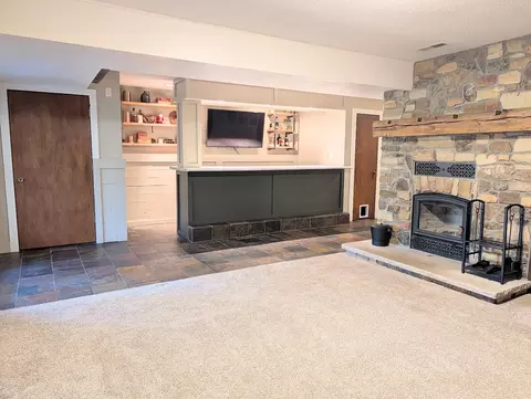 Living - e1997 Cedar Road, Eau Claire, WI 54701 photo 9 of 10
