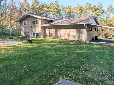 Exterior - e1997 Cedar Road, Eau Claire, WI 54701 photo 4 of 13